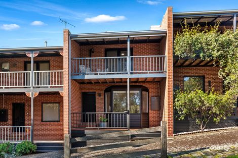 Property photo of 5 Woodruff Street Kensington VIC 3031