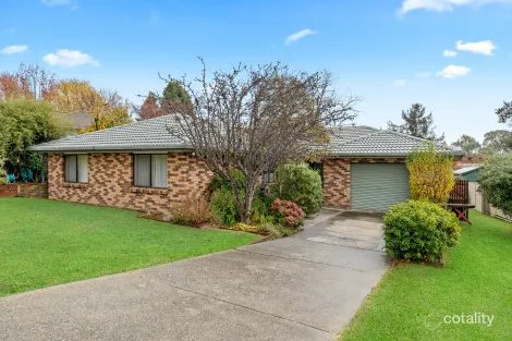 Property photo of 15 Major Drive Goulburn NSW 2580