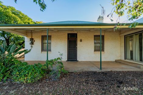Property photo of 28 Macgregor Street Temora NSW 2666