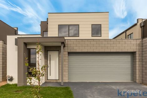 Property photo of 15 Elland Road Clyde North VIC 3978