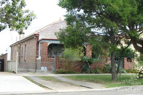 Property photo of 111 Queen Victoria Street Bexley NSW 2207