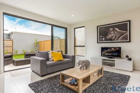 Property photo of 15 Elland Road Clyde North VIC 3978