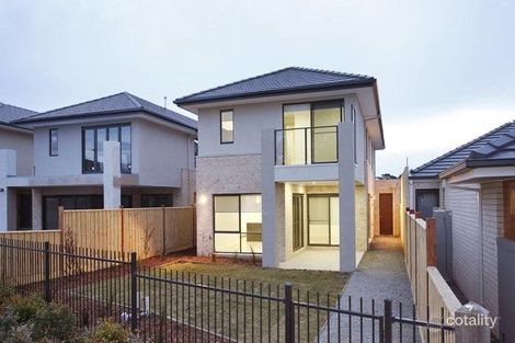 Property photo of 10 Pemberton Lane Sandhurst VIC 3977