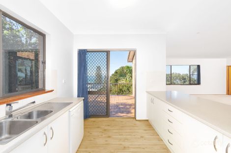 Property photo of 32 Dent Crescent Port Macquarie NSW 2444