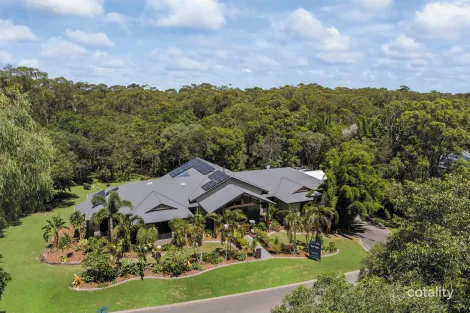 Property photo of 8 Viola Drive Redland Bay QLD 4165