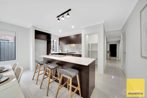 Property photo of 27 Enterprise Circuit Fraser Rise VIC 3336