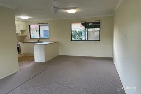 Property photo of 2/70 Boomerang Drive Boomerang Beach NSW 2428