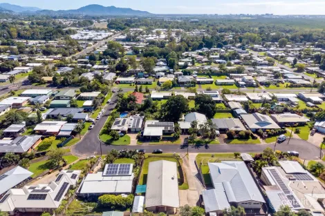 Property photo of 18 Makoo Close White Rock QLD 4868