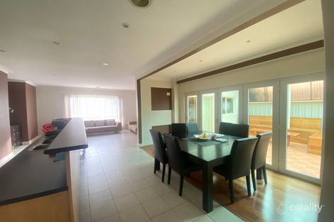 Property photo of 105 Springlake Avenue Caroline Springs VIC 3023