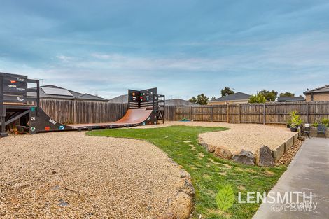 Property photo of 21 Lone Pine Square Bacchus Marsh VIC 3340