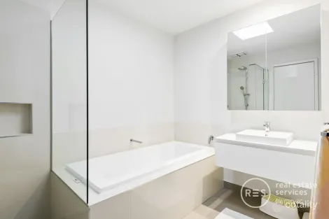 Property photo of 2 Makybe Walk Doncaster VIC 3108