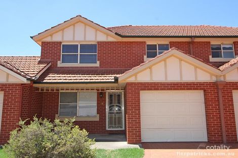 Property photo of 13/11 Crampton Street Wagga Wagga NSW 2650