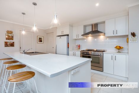 Property photo of 2 Flores Street Trafalgar VIC 3824