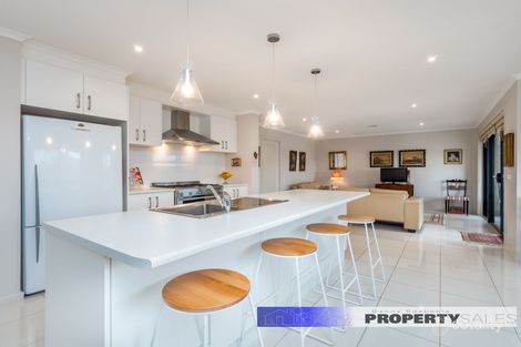 Property photo of 2 Flores Street Trafalgar VIC 3824