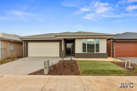 Property photo of 7 Pimlico Place Werribee VIC 3030