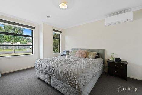 Property photo of 40 Summerhill Boulevard Drouin VIC 3818