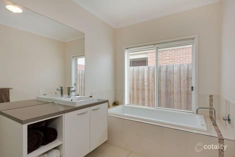 Property photo of 86 Waterview Drive Mernda VIC 3754