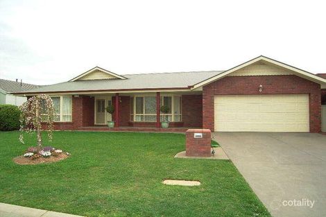 Property photo of 10 Dunstan Court Shepparton VIC 3630