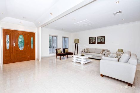Property photo of 10 Durban Place Craigieburn VIC 3064