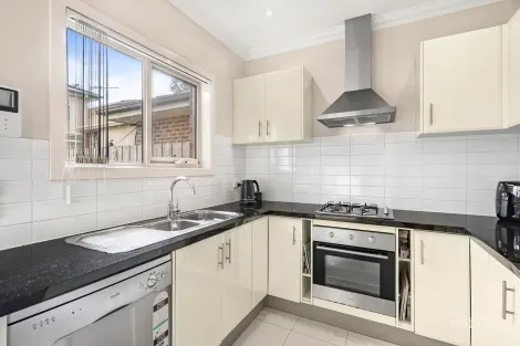 Property photo of 2/77-79 Frawley Road Hallam VIC 3803
