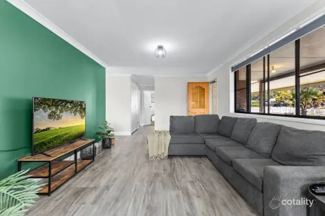 Property photo of 16 Diery Street Rosenthal Heights QLD 4370