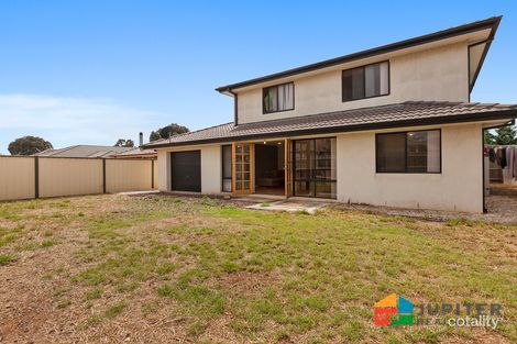 Property photo of 2/26 Kelvin Grove Werribee VIC 3030