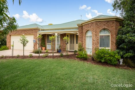 Property photo of 17 Glastonbury Circuit Point Cook VIC 3030