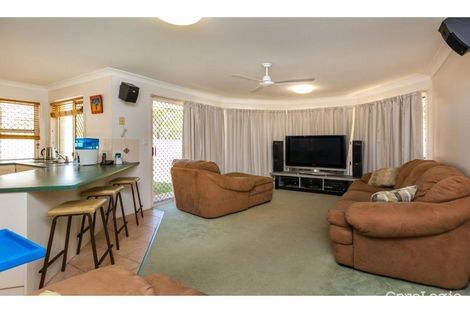 Property photo of 53 Kavanagh Crescent Koongal QLD 4701