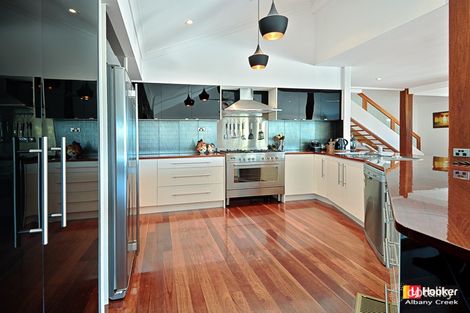 Property photo of 35 Brigadoon Crescent Eatons Hill QLD 4037