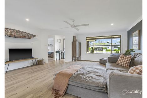 Property photo of 2B Baker Drive Crescent Head NSW 2440