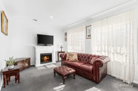 Property photo of 10 Fairway Drive Traralgon VIC 3844