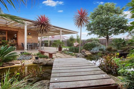 Property photo of 27 Serenity Way Mornington VIC 3931