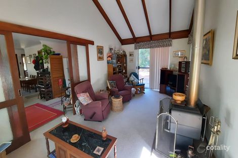 Property photo of 11 Braidwood Elbow Denmark WA 6333