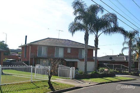 39 Musgrave Cres, Fairfield West, NSW 2165