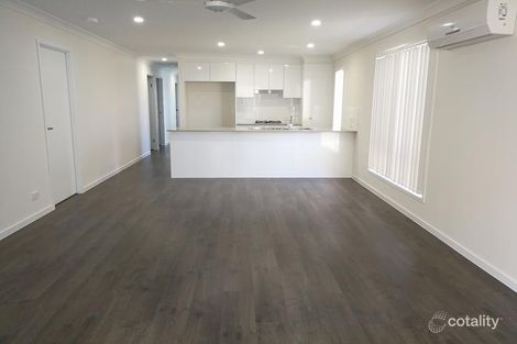 Property photo of 6 Loft Court Pimpama QLD 4209