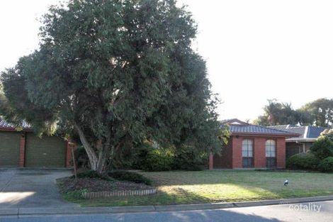 9 Heysen Cres, West Lakes Shore, SA 5020