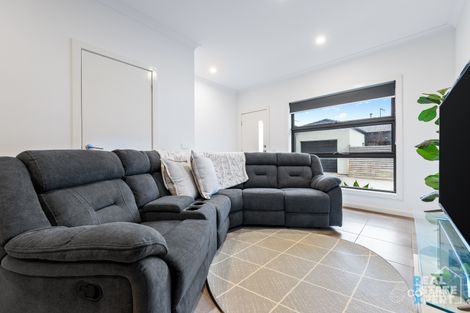 Property photo of 5 Sheba Court Hallam VIC 3803