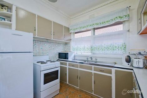 Property photo of 11 Kedleston Road Herne Hill VIC 3218