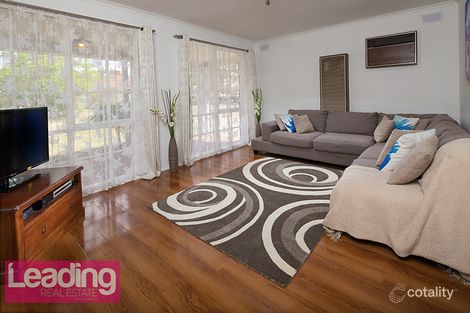Property photo of 6 Rosapenna Close Sunbury VIC 3429