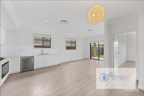 Property photo of 66 Ingall Loop Catherine Field NSW 2557