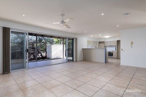 Property photo of 2/216-220 Patricks Road Ferny Hills QLD 4055
