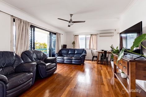 Property photo of 25 Wistari Street Clinton QLD 4680