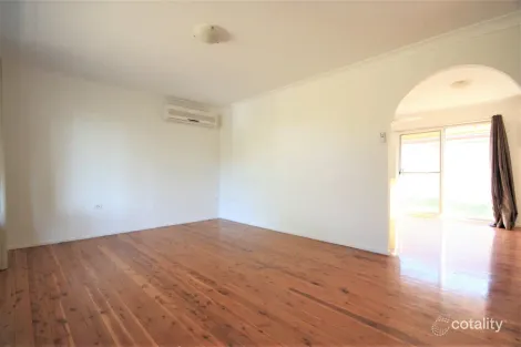 Property photo of 15B Geranium Avenue Macquarie Fields NSW 2564