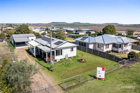 21 Free St, Nobby, QLD 4360