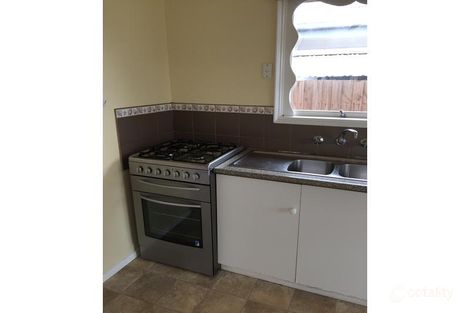 Property photo of 57 Seventh Avenue Rosebud VIC 3939