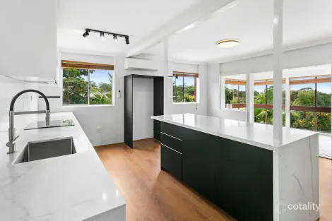 Property photo of 50 Vineyard Street Mona Vale NSW 2103