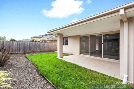 Property photo of 10 Flinders Chase Sandhurst VIC 3977