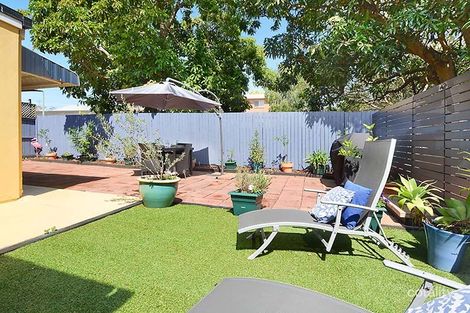 Property photo of 2/56 Eliza Street Clayfield QLD 4011