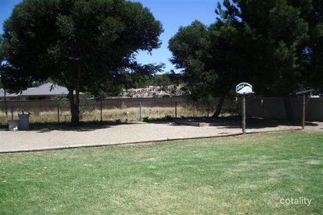 Property photo of 8 Wyatt Road Strathalbyn SA 5255