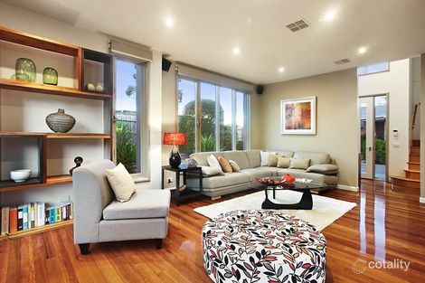 Property photo of 2/16 Rangeview Grove Balwyn North VIC 3104